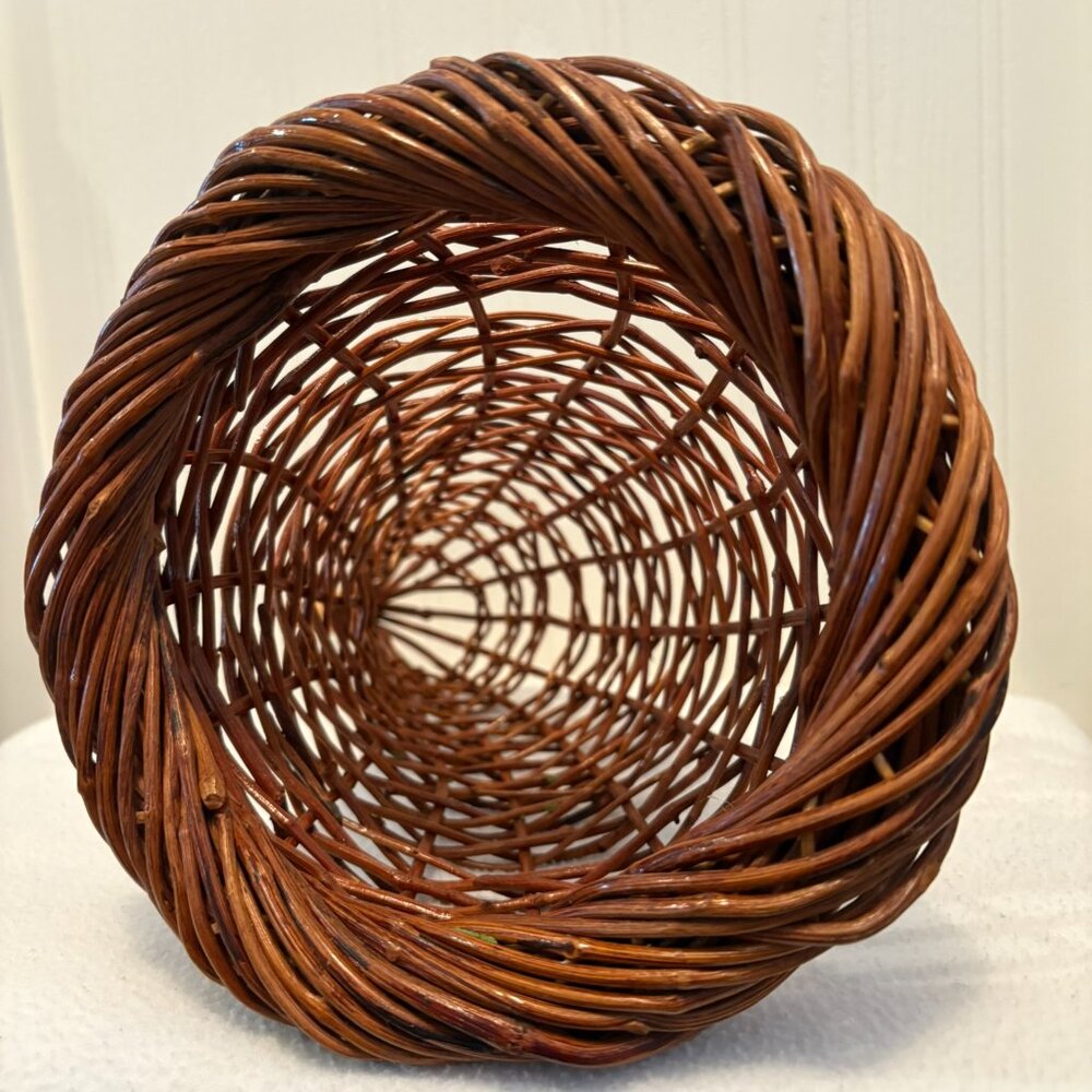 Cornucopia, 14 inches long, 5 inch opening, brown open weave, no tags